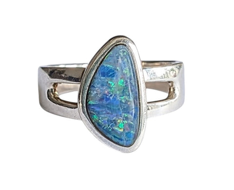 Peritia Opal  Silver Ring