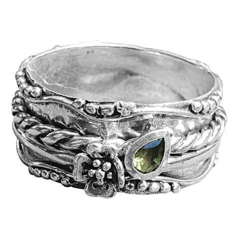 Waimaka Peridot Silver Spinning Ring