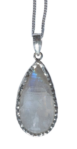 Eklipsis Moonstone Silver Pendant and Chain