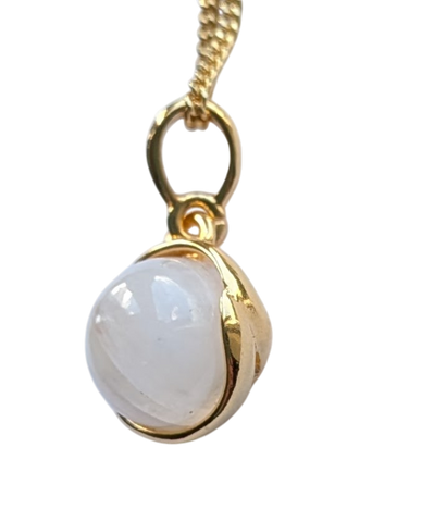 Nychta Moonstone Silver 9ct gold plated Pendant and Chain