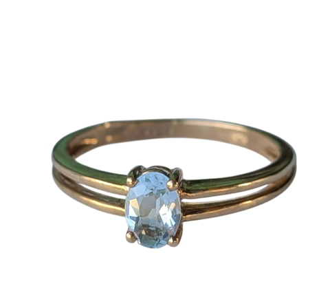 9ct Yellow Gold Aquamarine Ring