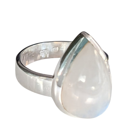 Shizyku Moonstone Silver Ring