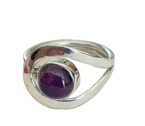 Elekti Amethyst Silver Ring