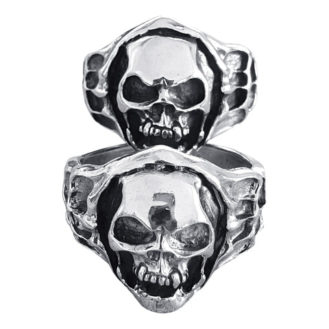 Silver Skull Peeping Ring