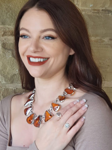 Sweet Seventeen Amber Silver Necklace