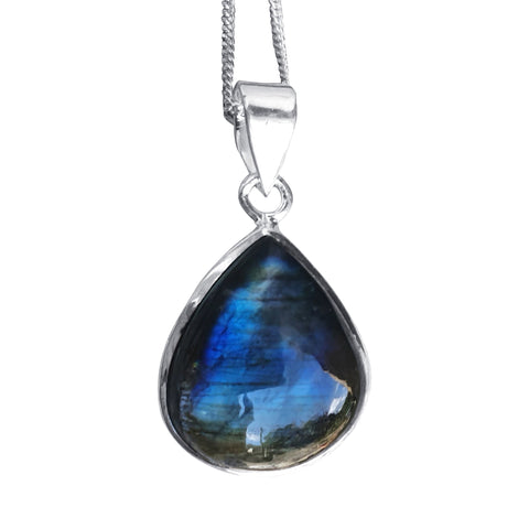 Labradorite Luminous Pendant with chain